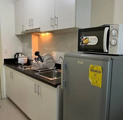 Jazz Residences - 1 Bedroom With Balcony - Cable, Wifi & Netflix Apartment Manila