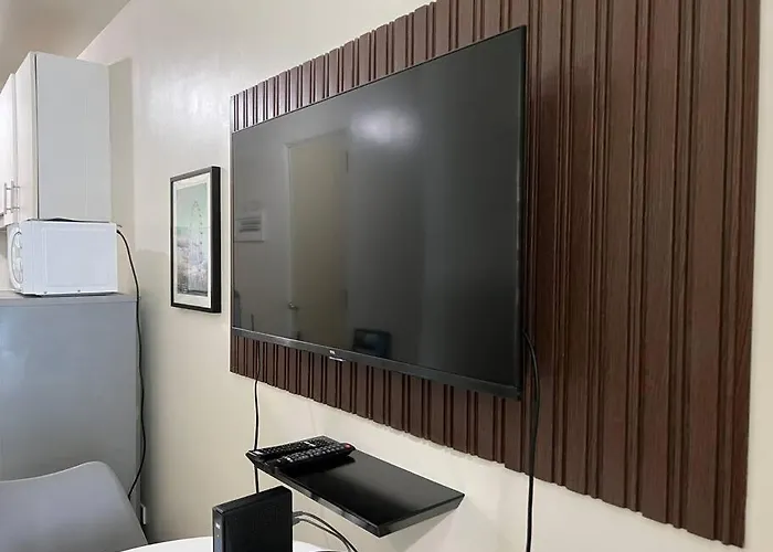 Apartment Jazz Residences - 1 Bedroom With Balcony - Cable, Wifi & Netflix *