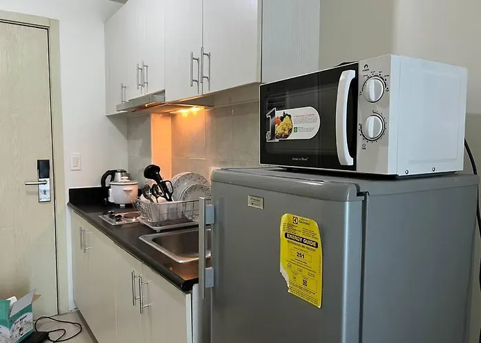 Jazz Residences - 1 Bedroom With Balcony - Cable, Wifi & Netflix Apartment *